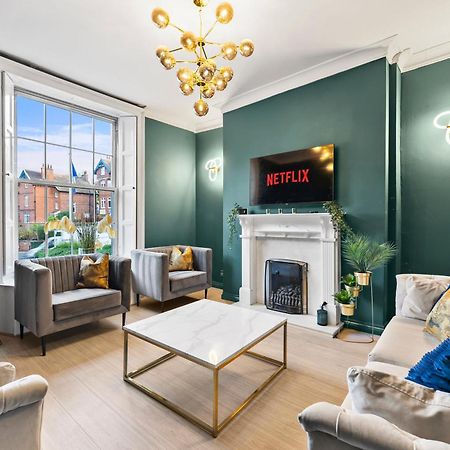 Deluxe 5 Bed In Central Whitby - Parking - Hot Tub Εξωτερικό φωτογραφία