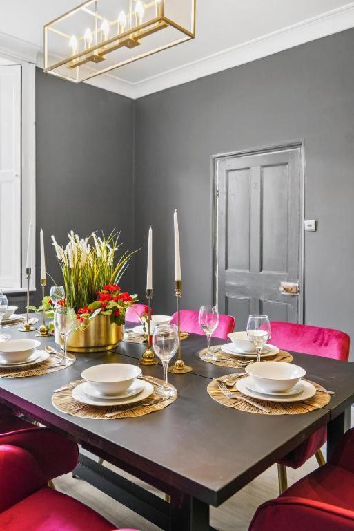 Deluxe 5 Bed In Central Whitby - Parking - Hot Tub Εξωτερικό φωτογραφία