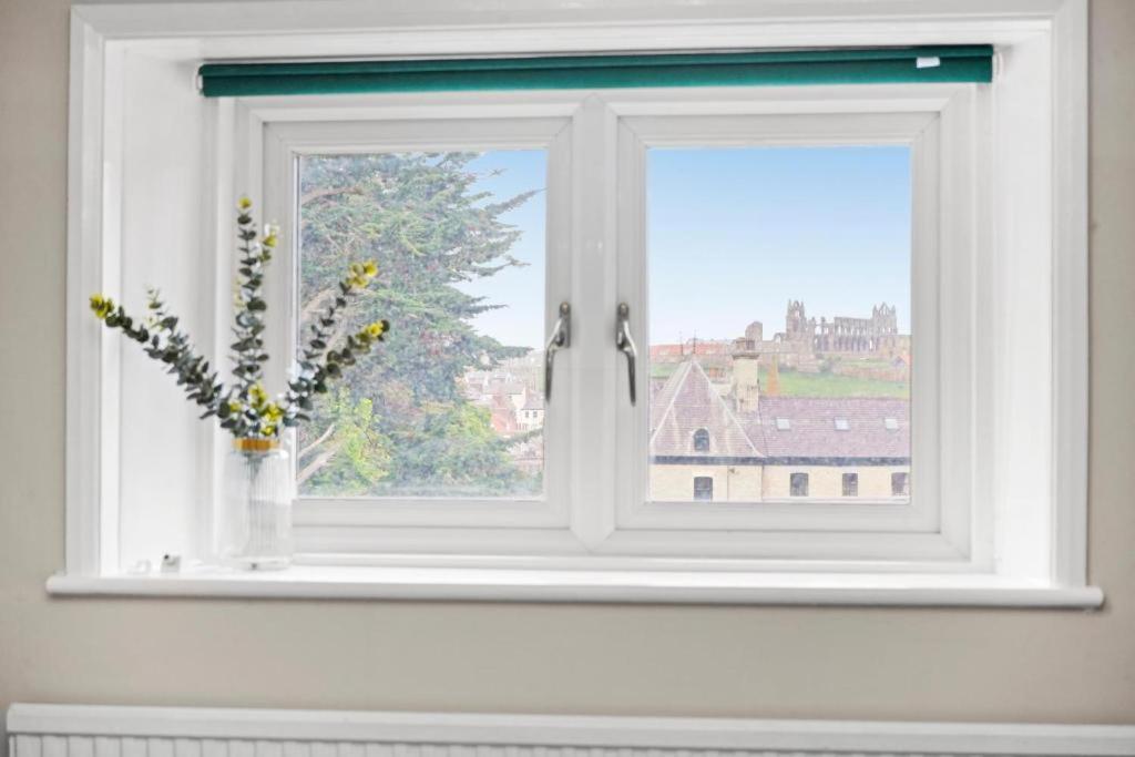 Deluxe 5 Bed In Central Whitby - Parking - Hot Tub Εξωτερικό φωτογραφία