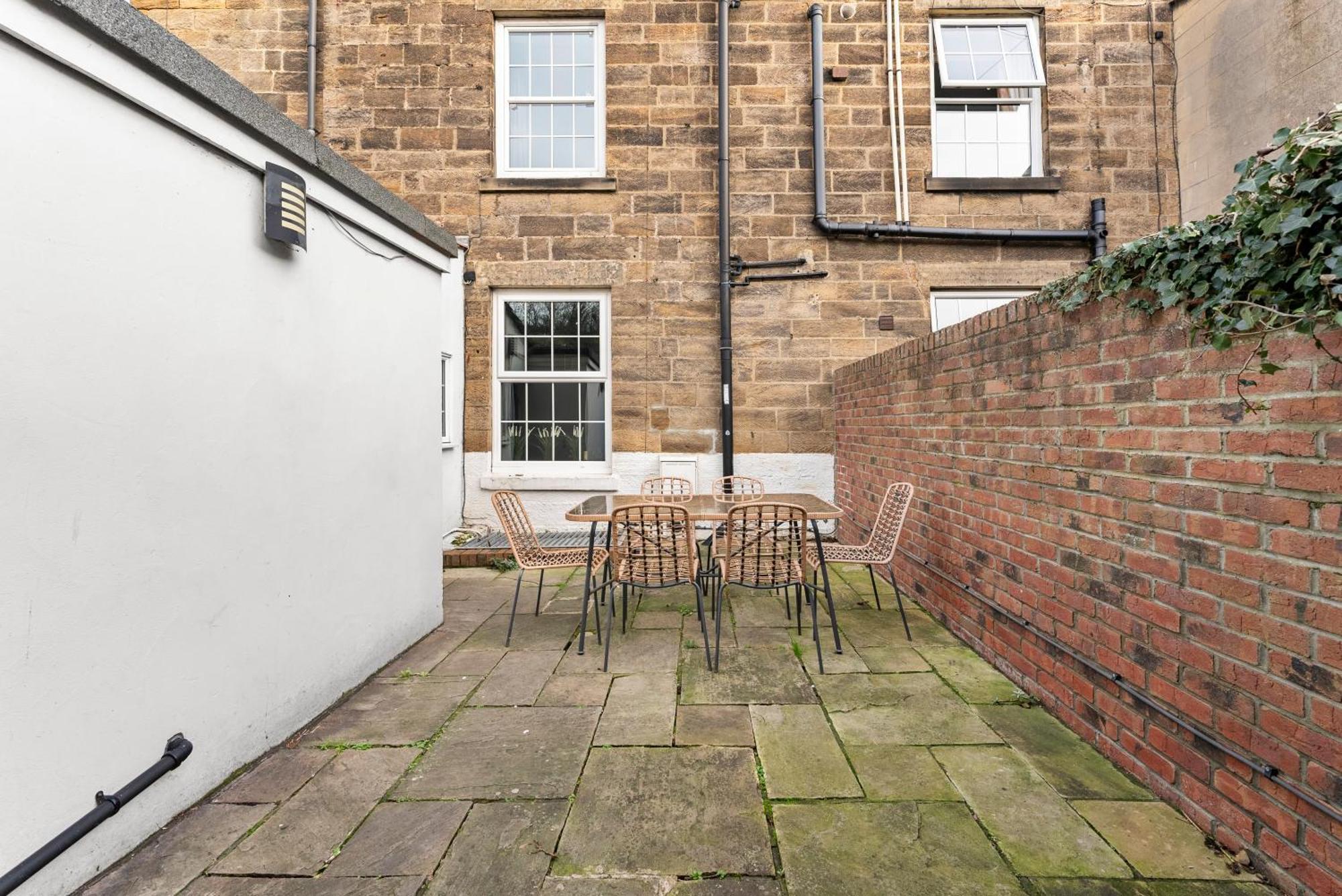 Deluxe 5 Bed In Central Whitby - Parking - Hot Tub Εξωτερικό φωτογραφία